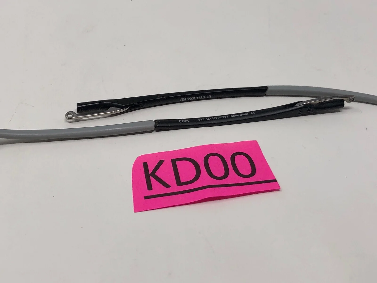 Authentic Temple Replacement PARTS Oakley RHINOCHASER 3111-0252 143mm KD00 2