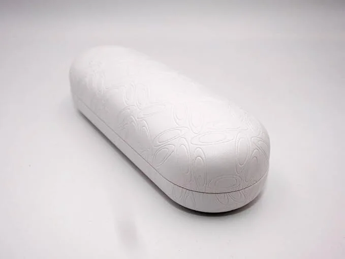 New Oakley Hard Clamshell White Eyeglasses Case with Oakley Logo - Small / White